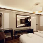 Premium Hotel