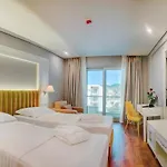 高级海滩酒店 5* 格勒姆
