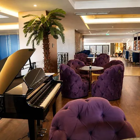 Premium Hotel