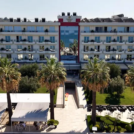Premium Hotel Golem (Tirana)