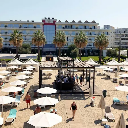 Premium Hotel