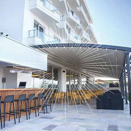 Premium Hotel