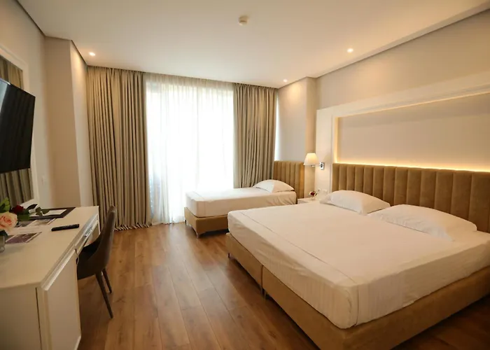 Otel Premium Golem (Tirana)