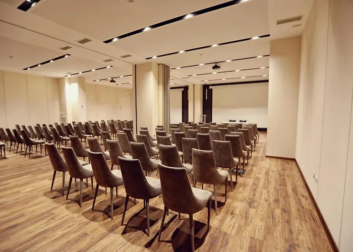 Premium Golem (Tirana)